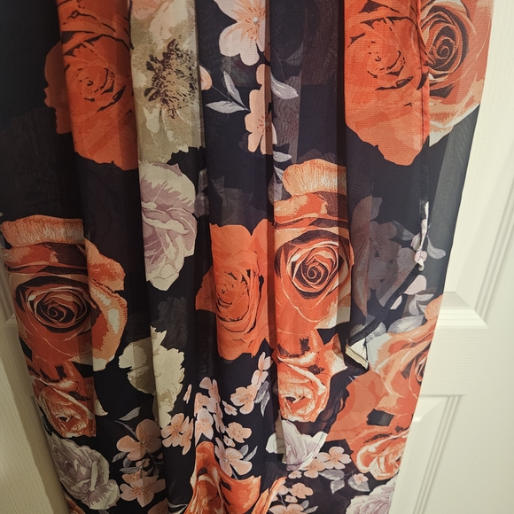 Midnight Doll Elegant Floral Maxi Dress in Red and Navy Women's Size 9 - Picture 4 of 8